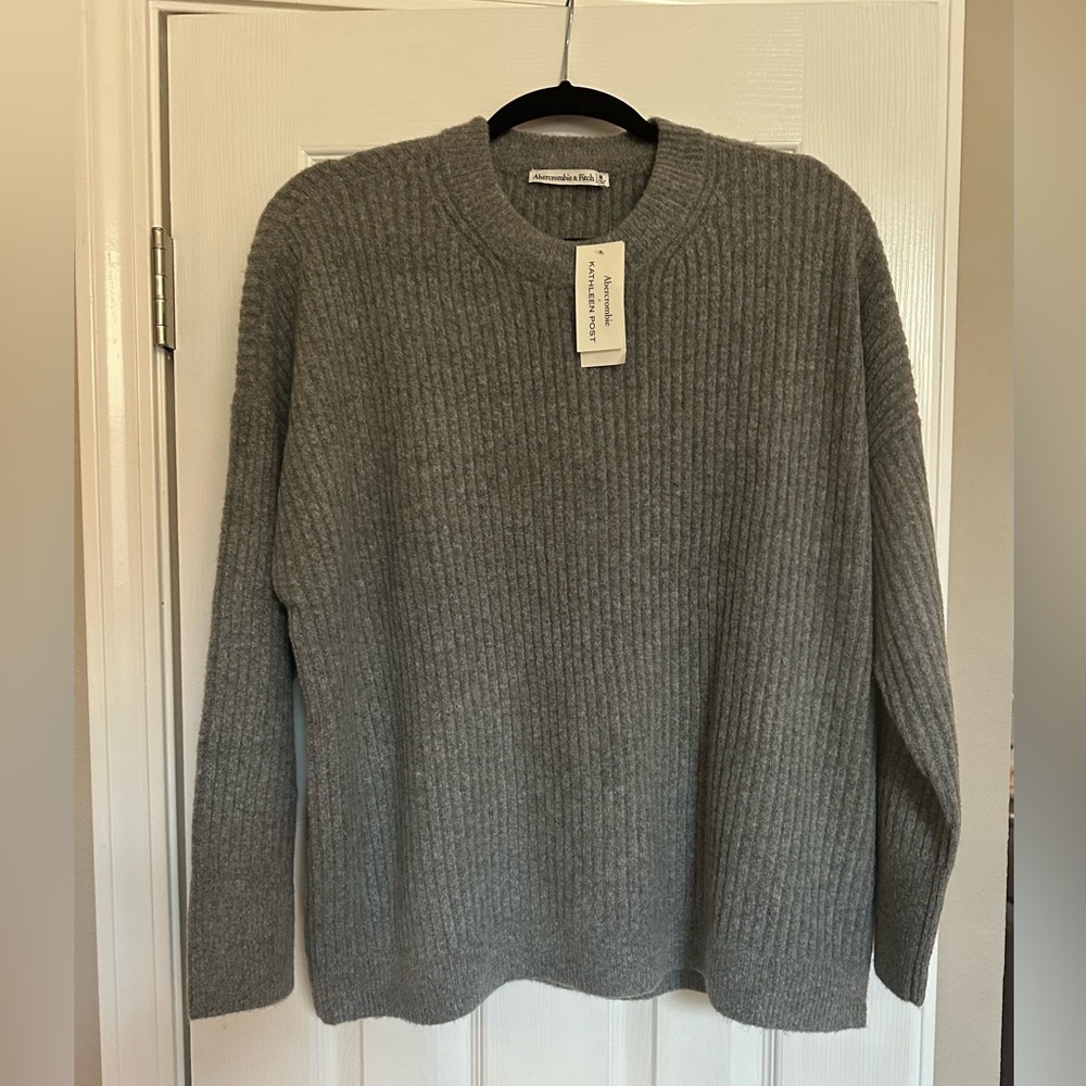 Abercrombie & Fitch X Kathleen Post grey sweater